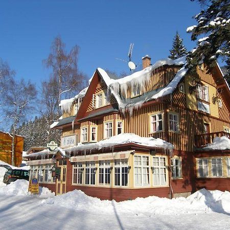 Hotel Diana Spindleruv Mlyn Bagian luar foto