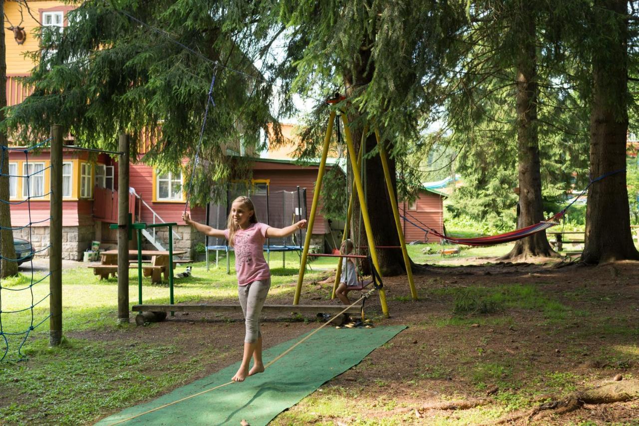 Hotel Diana Spindleruv Mlyn Bagian luar foto