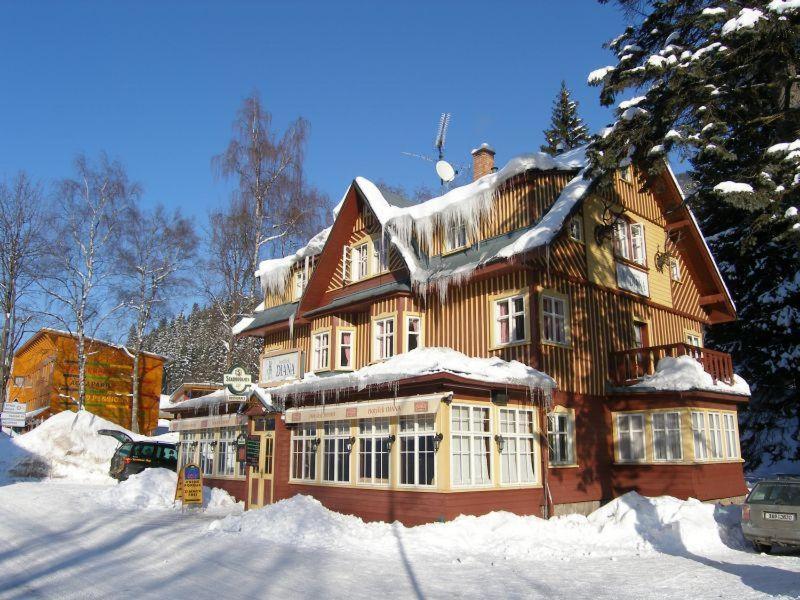 Hotel Diana Spindleruv Mlyn Bagian luar foto