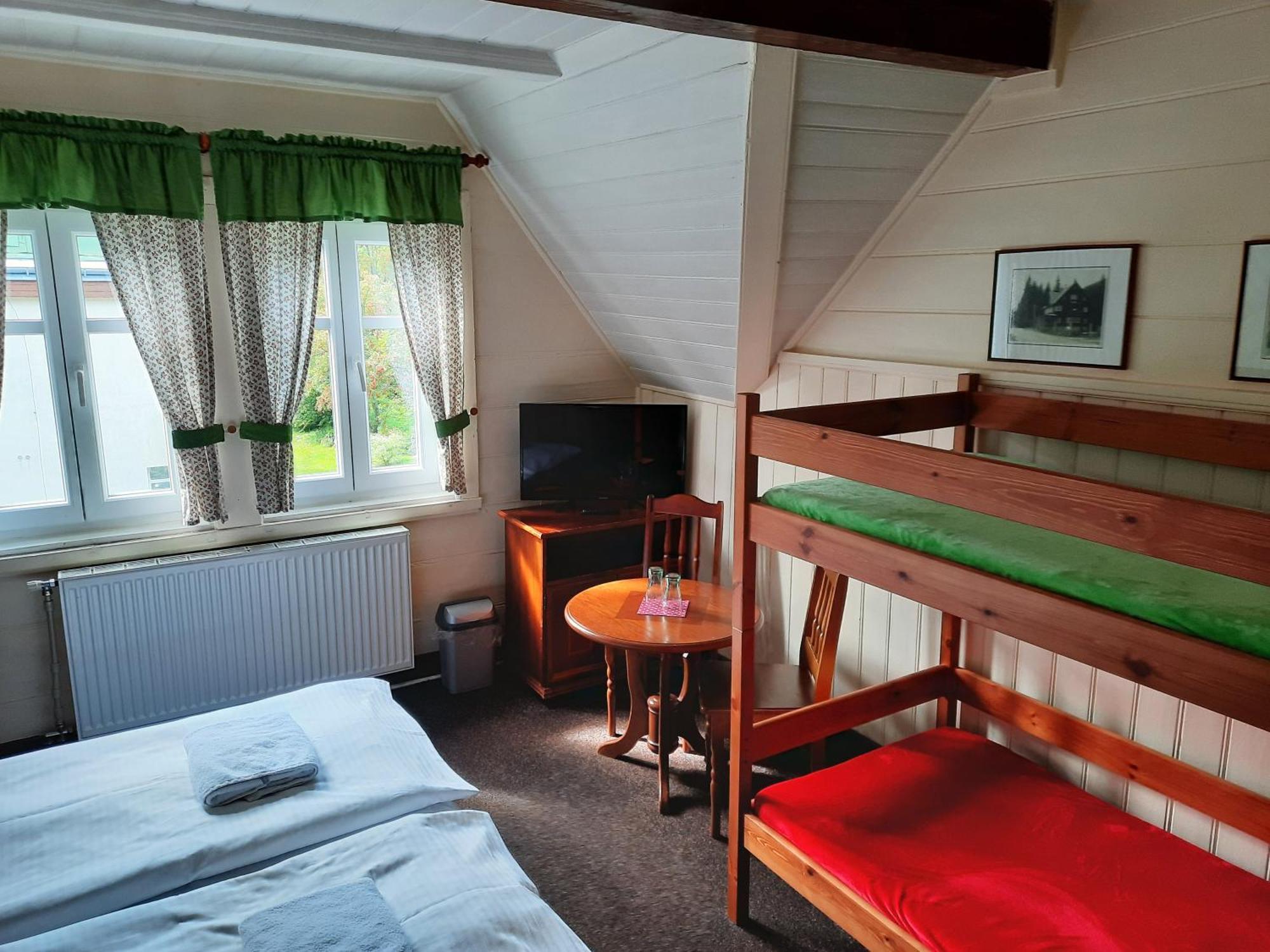 Hotel Diana Spindleruv Mlyn Bagian luar foto