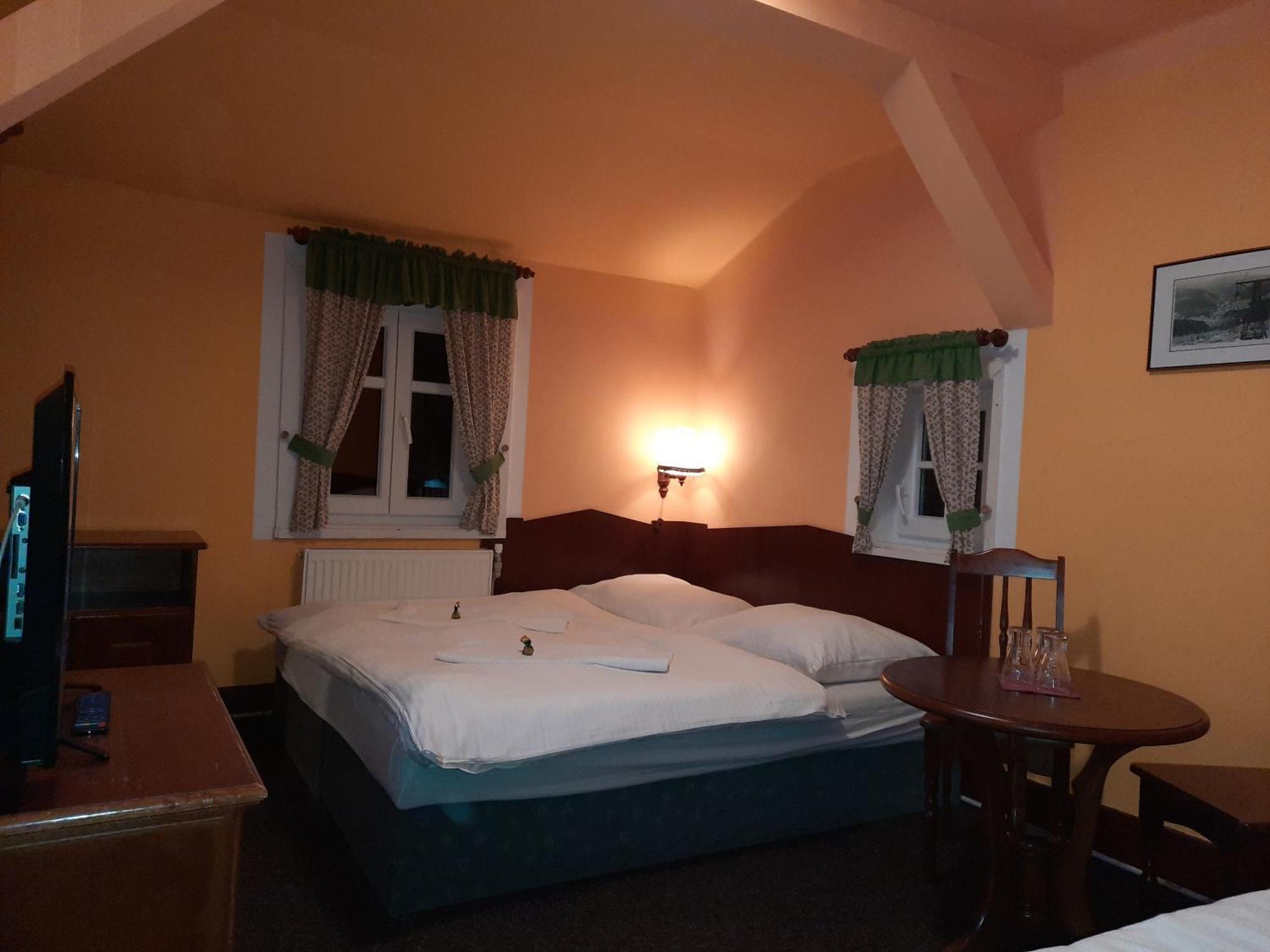 Hotel Diana Spindleruv Mlyn Bagian luar foto