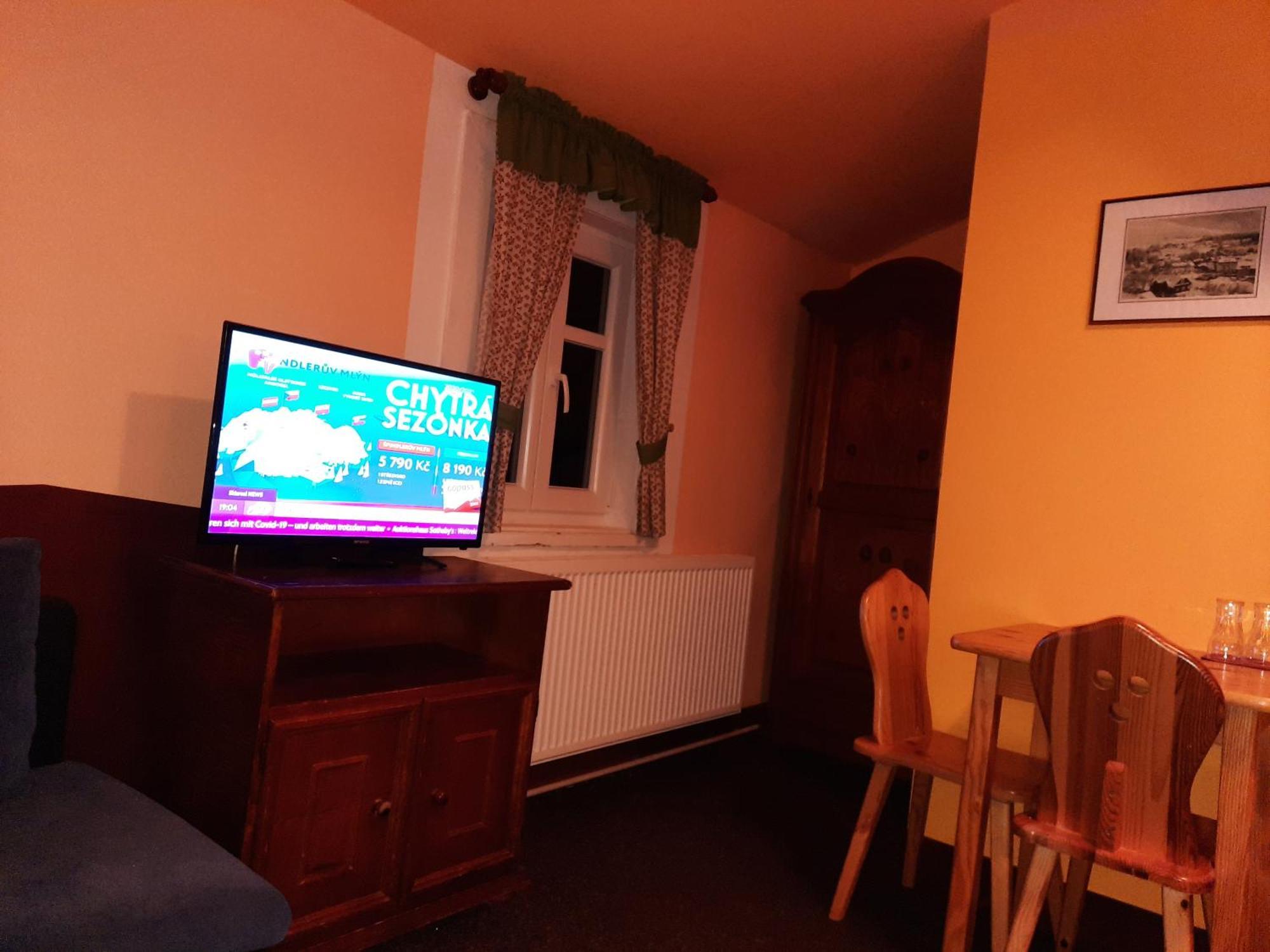 Hotel Diana Spindleruv Mlyn Bagian luar foto