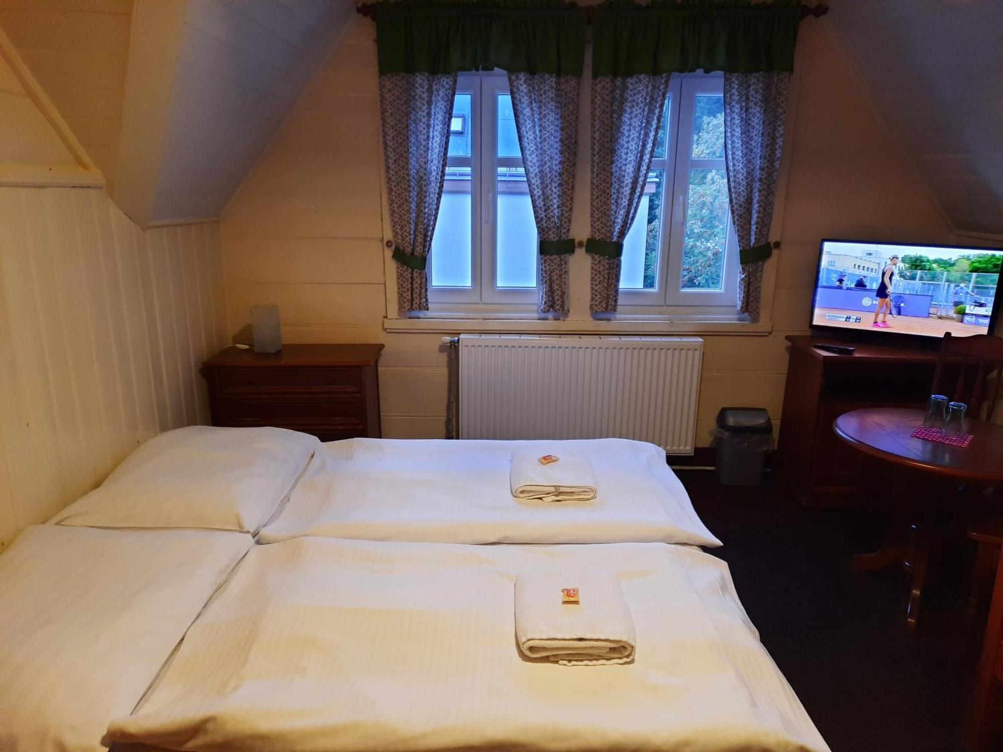 Hotel Diana Spindleruv Mlyn Bagian luar foto