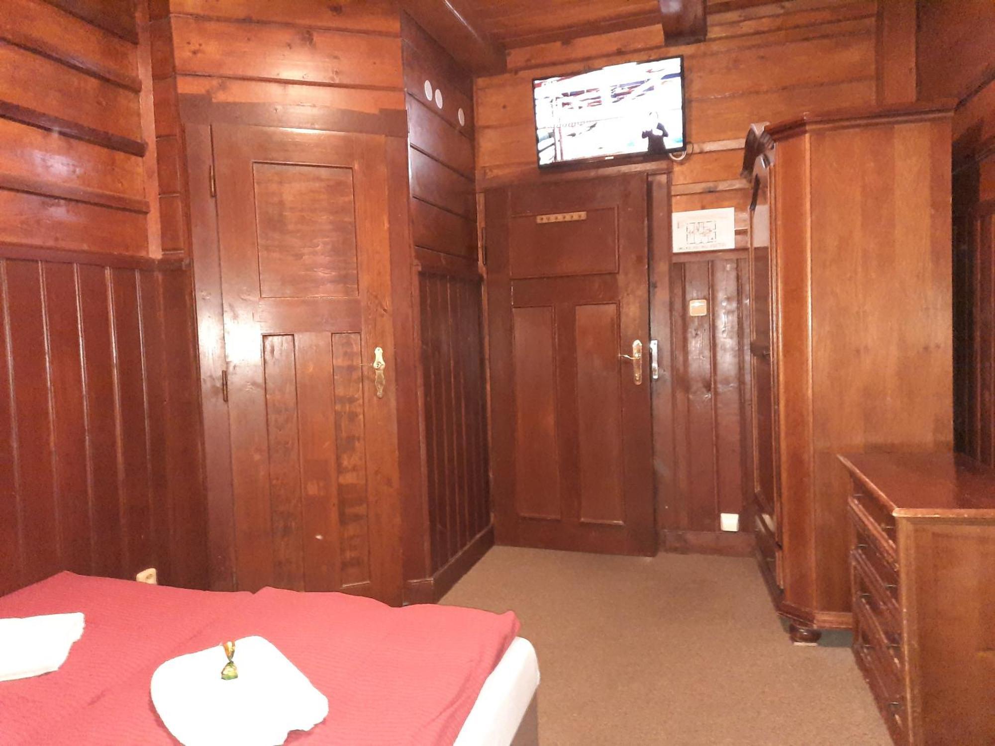 Hotel Diana Spindleruv Mlyn Bagian luar foto