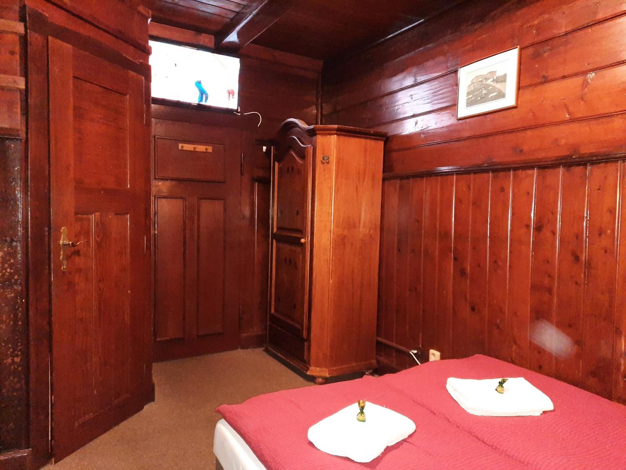 Hotel Diana Spindleruv Mlyn Bagian luar foto